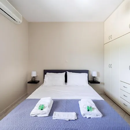 Apartment Lagadi 1 *